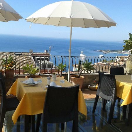 B&B Varo Таормина Екстериор снимка