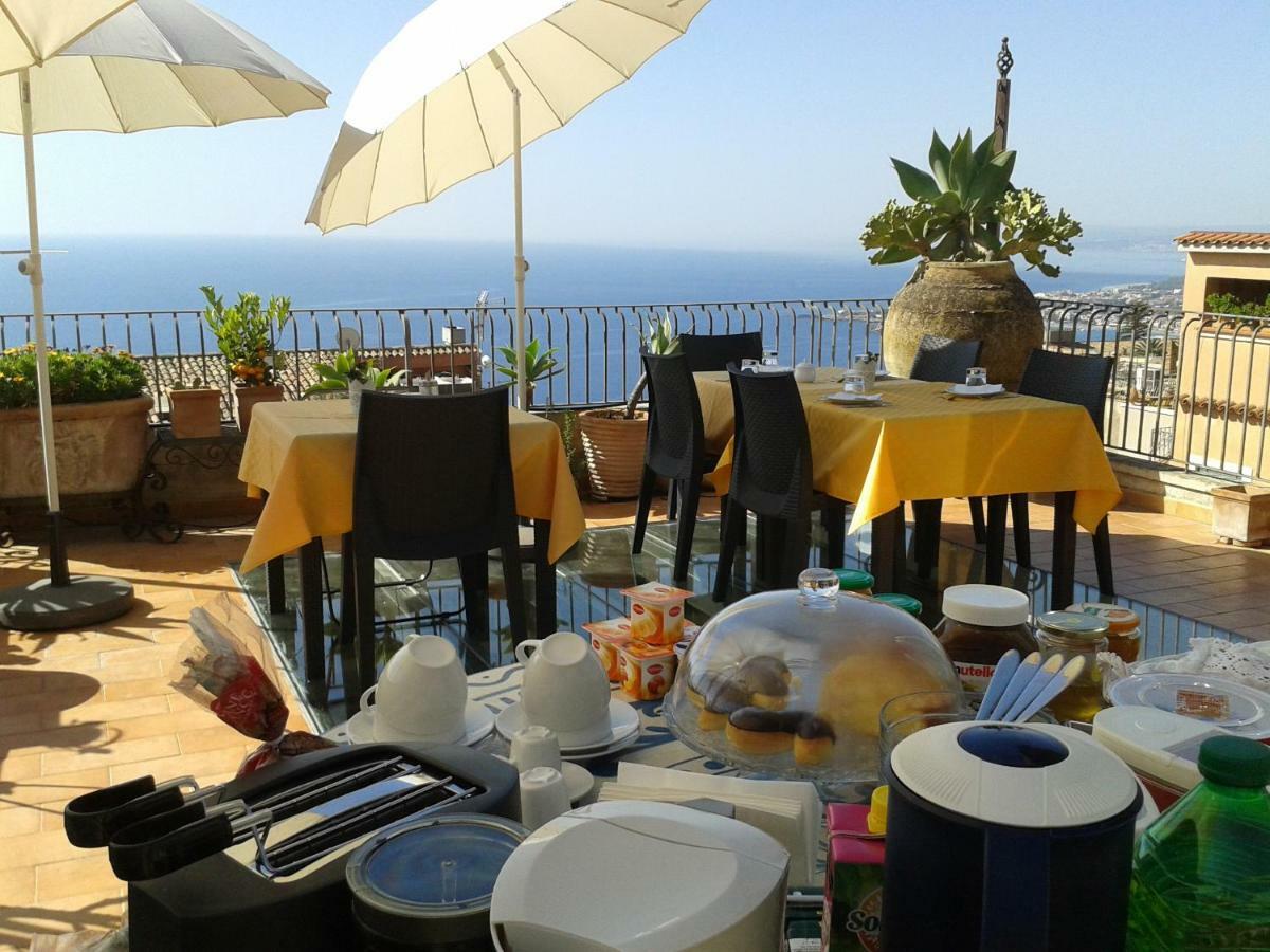 B&B Varo Таормина Екстериор снимка