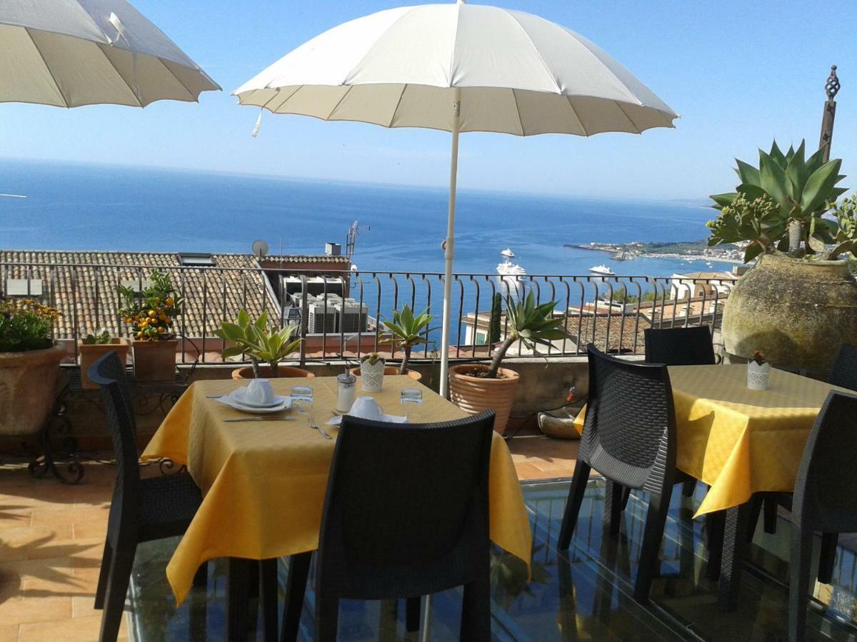 B&B Varo Таормина Екстериор снимка