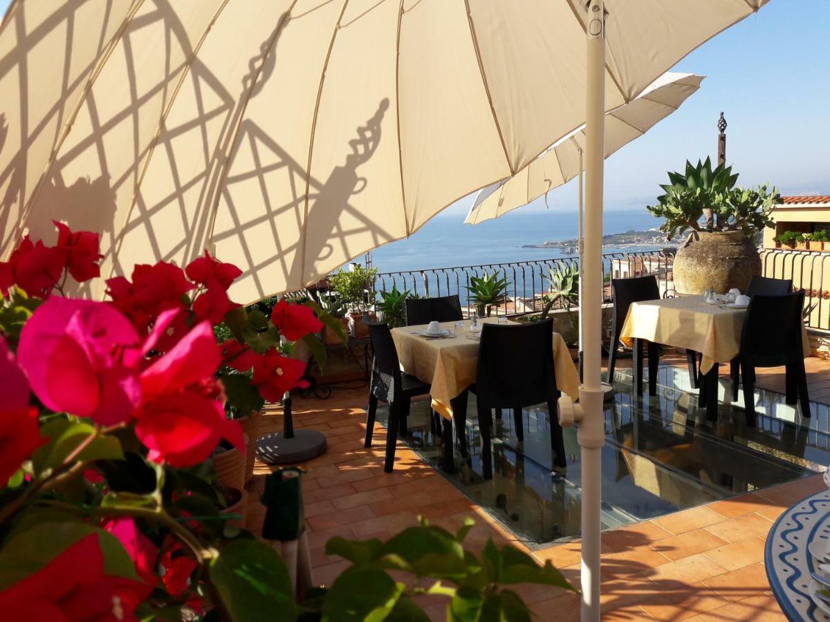 B&B Varo Таормина Екстериор снимка