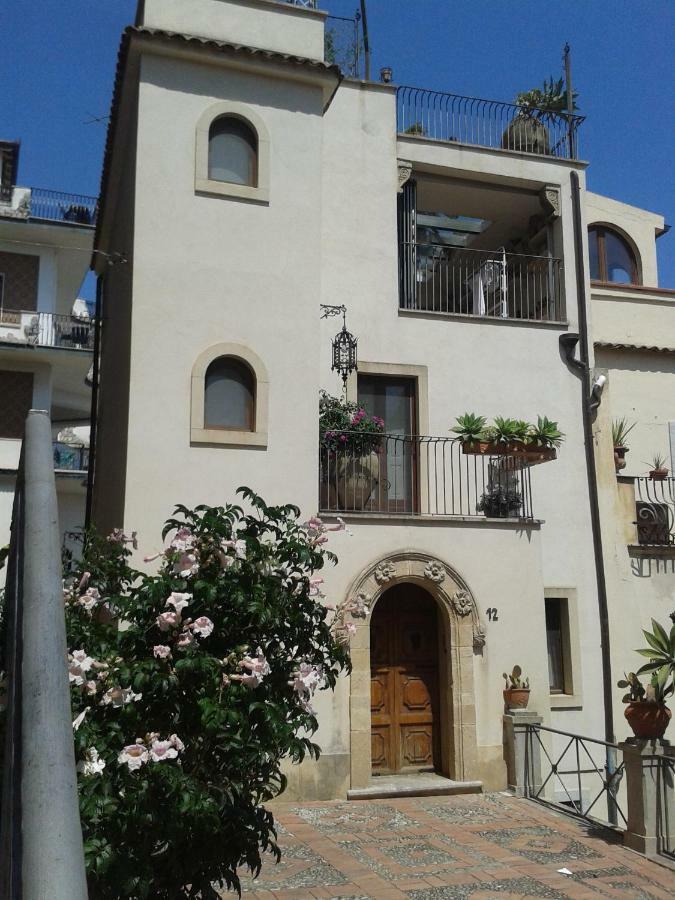 B&B Varo Таормина Екстериор снимка